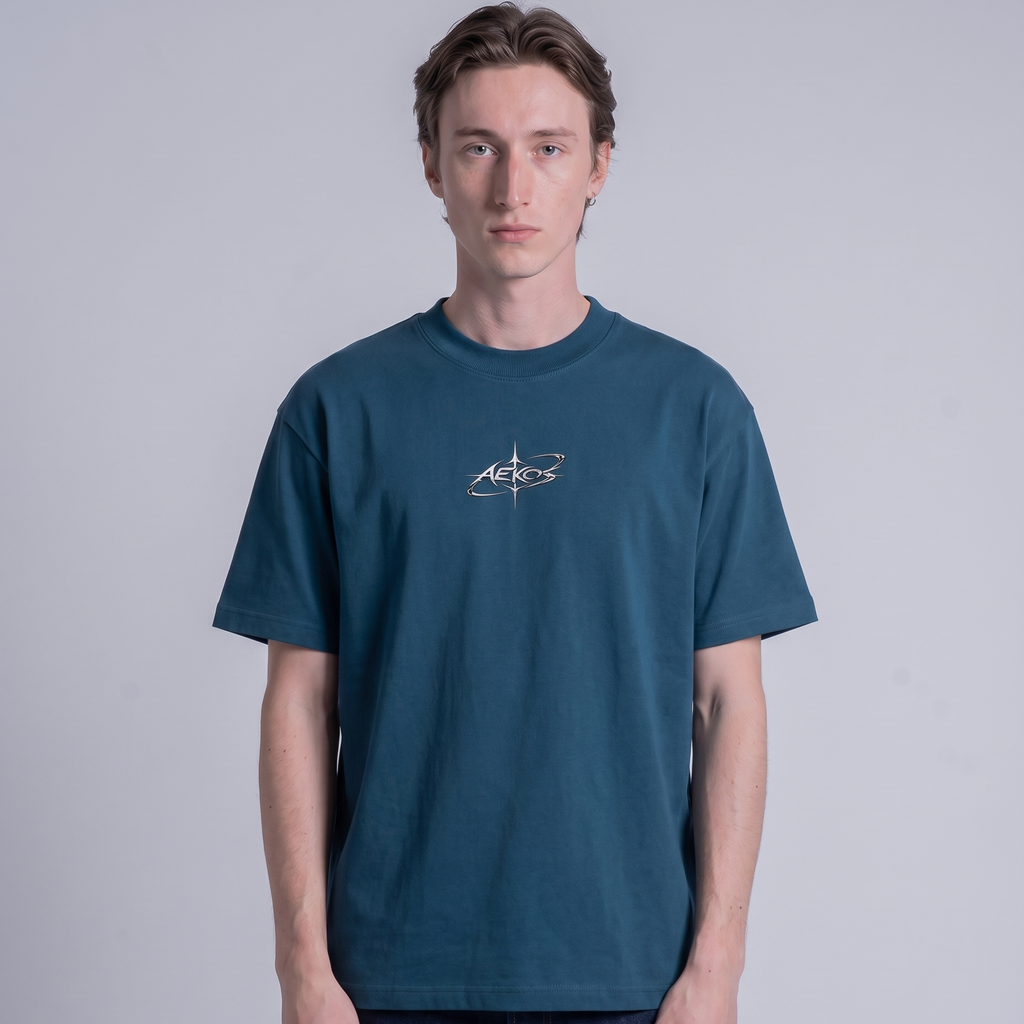 AEKOS ESSENTIALS TEE